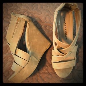 Chinese Laundry stacked sandals